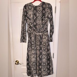 Stretchy Snakeskin Midi Dress! ✨